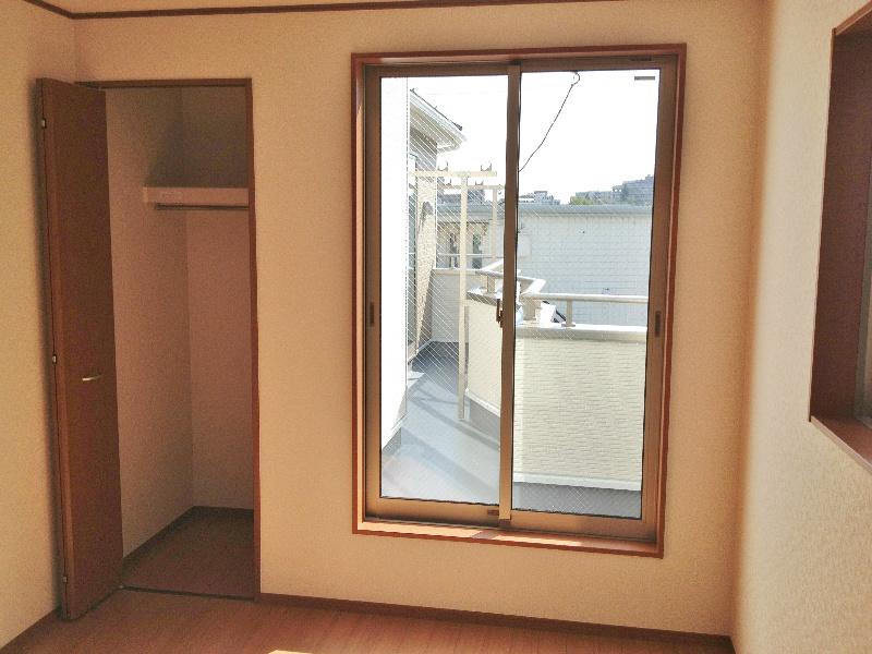 Non-living room. Balcony will be out of the 2 rooms!