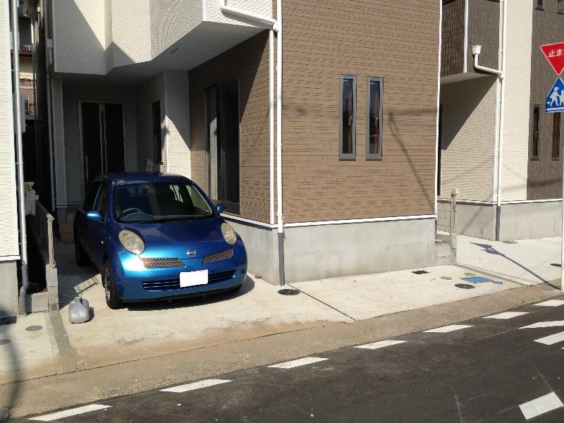 Parking lot. Car space + bike yard + Bike storage!