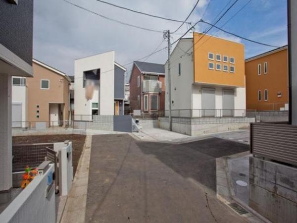 Local photos, including front road