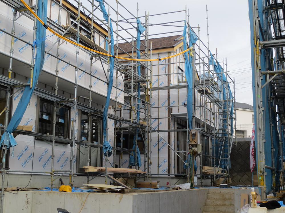 Local appearance photo. Local (12 May 2013) Shooting