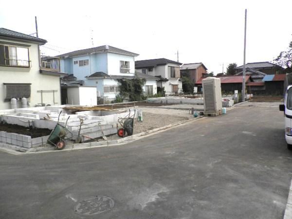 Local photos, including front road. Local (September 2013) Shooting