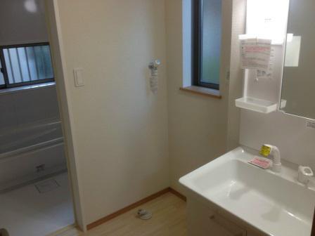 Wash basin, toilet. It is undressing space! 