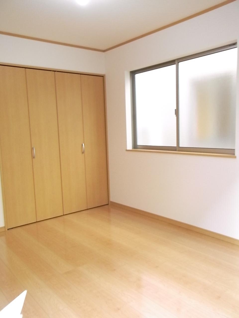 Same specifications photos (Other introspection). Same specification example