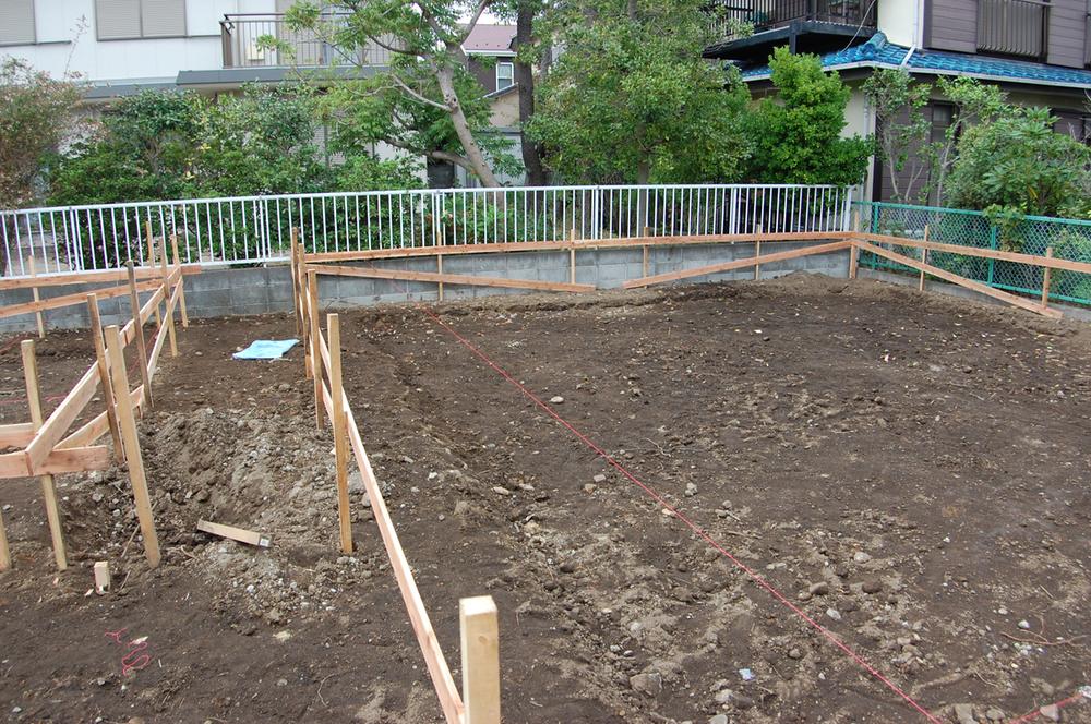 Local appearance photo. Local (10 May 2013) Shooting