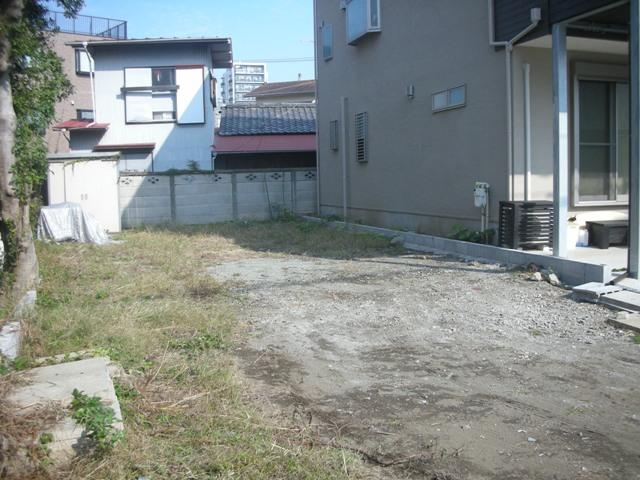 Local land photo. Parking space, including in the garden you can also ensure.