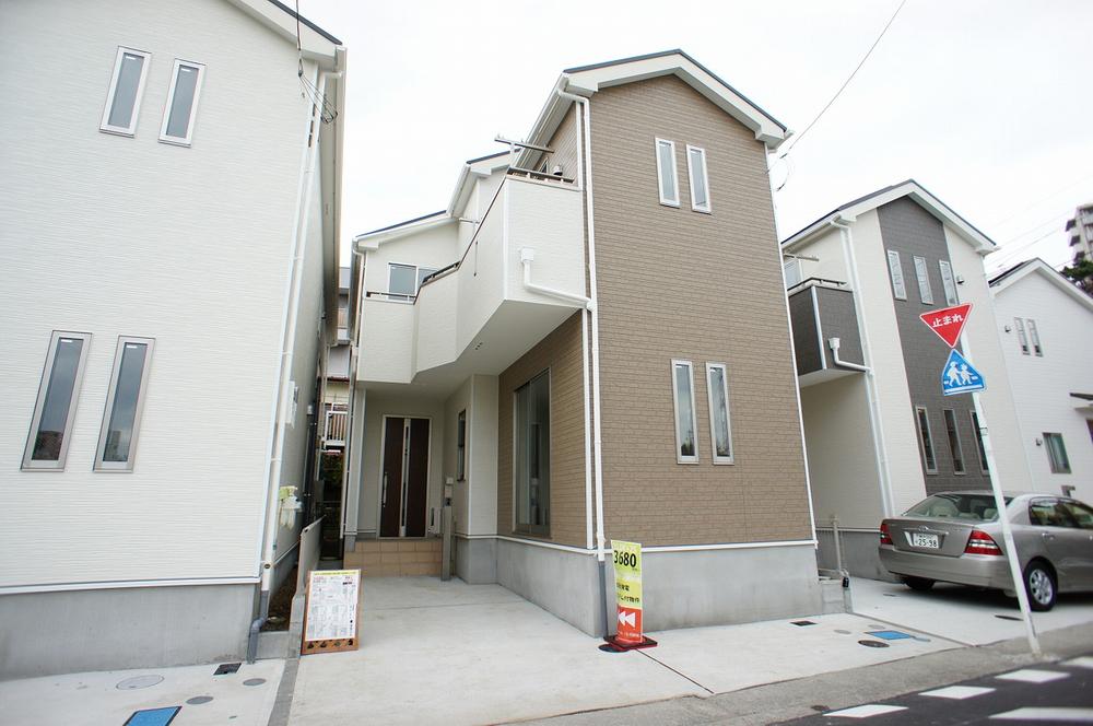 Local appearance photo. Local (12 May 2013) Shooting, Good hit yang facing the southeast 7.2M road.