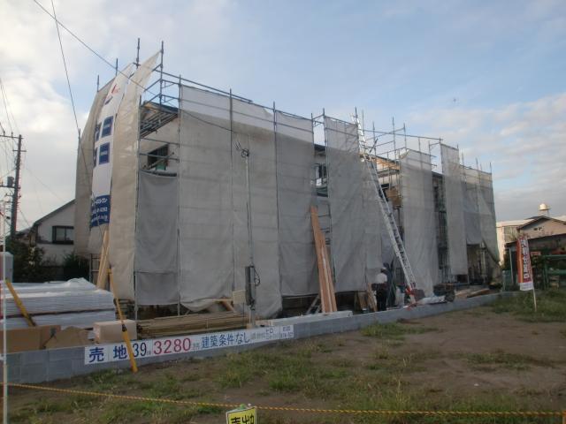 Local appearance photo. Local (10 May 2013) Shooting