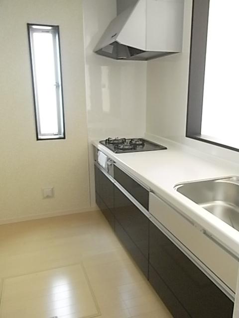 Kitchen. Same specifications