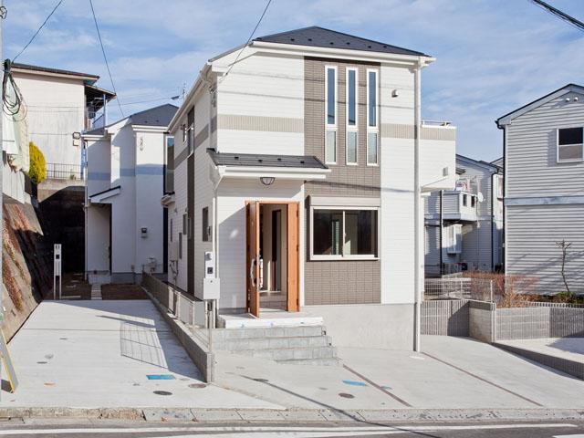 Local appearance photo. Local (12 May 2013) shooting 1 Building