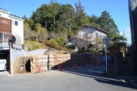 Local photos, including front road. Local (12 May 2013) Shooting