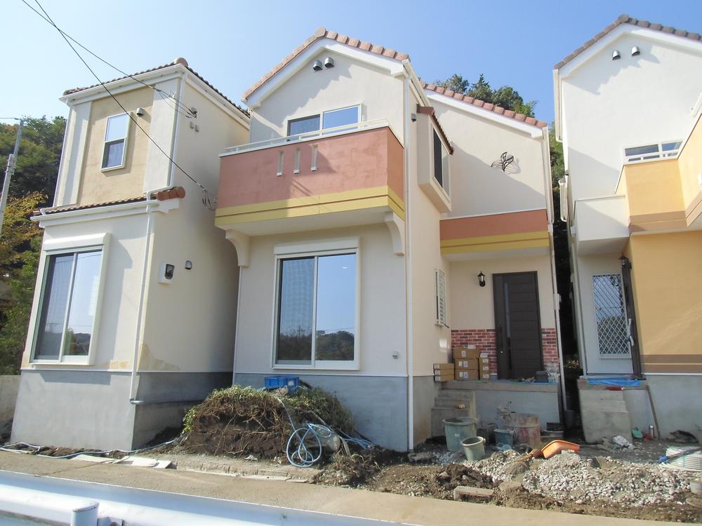 Local appearance photo. Building 2 local shooting