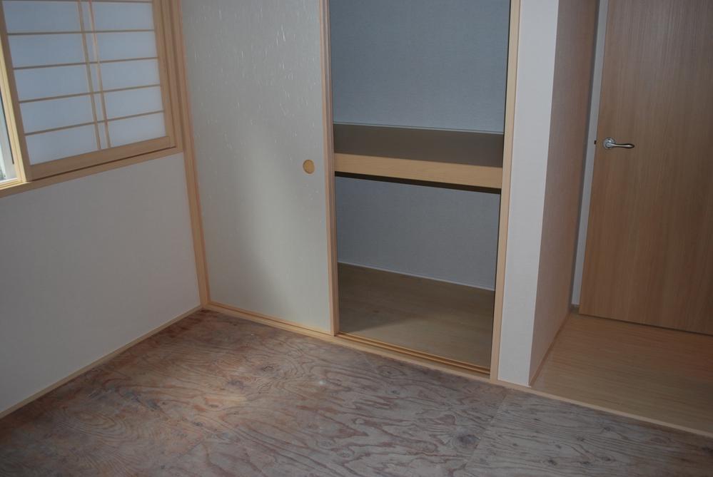 Non-living room. Building 2 indoor shooting