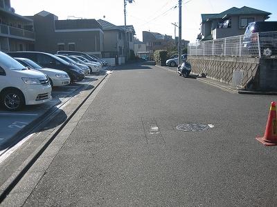 Local photos, including front road. Local (11 May 2013) Shooting