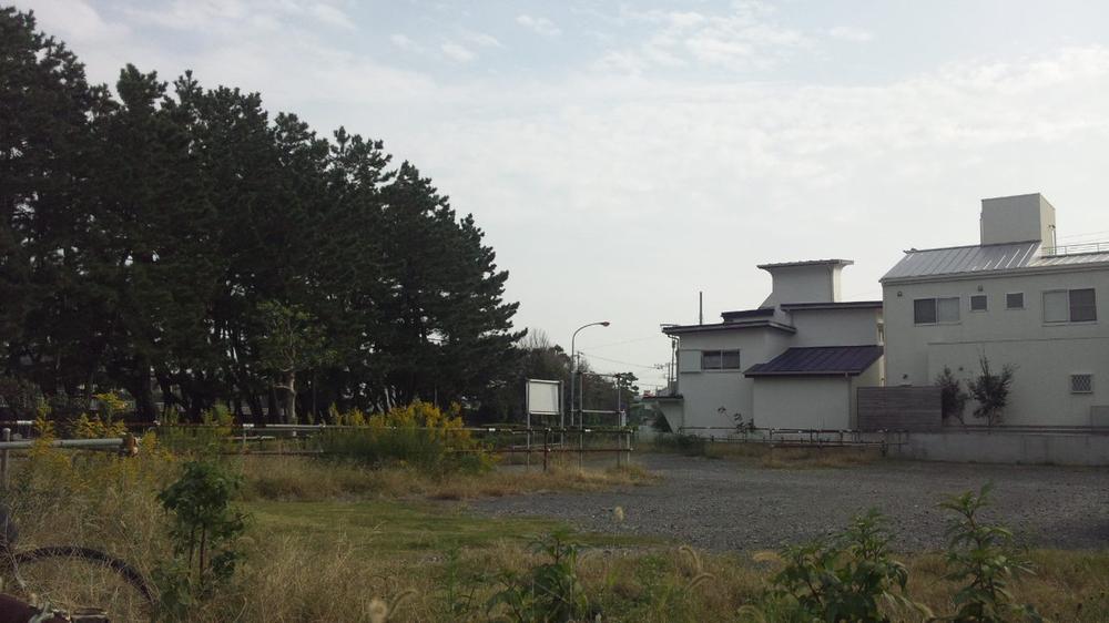 Local appearance photo. Local (11 May 2013) Shooting