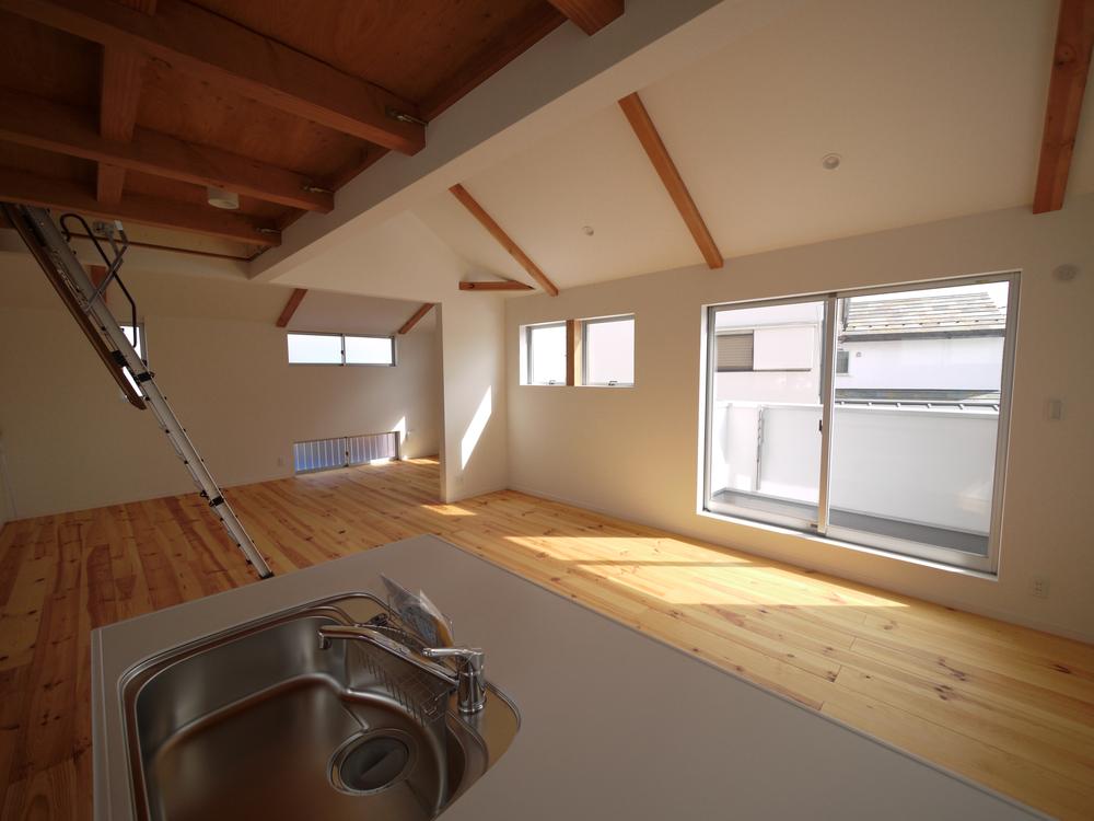 Living. Room H Living overlooking from the kitchen (10 May 2013) Shooting