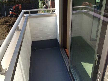 Balcony. Good is per yang!