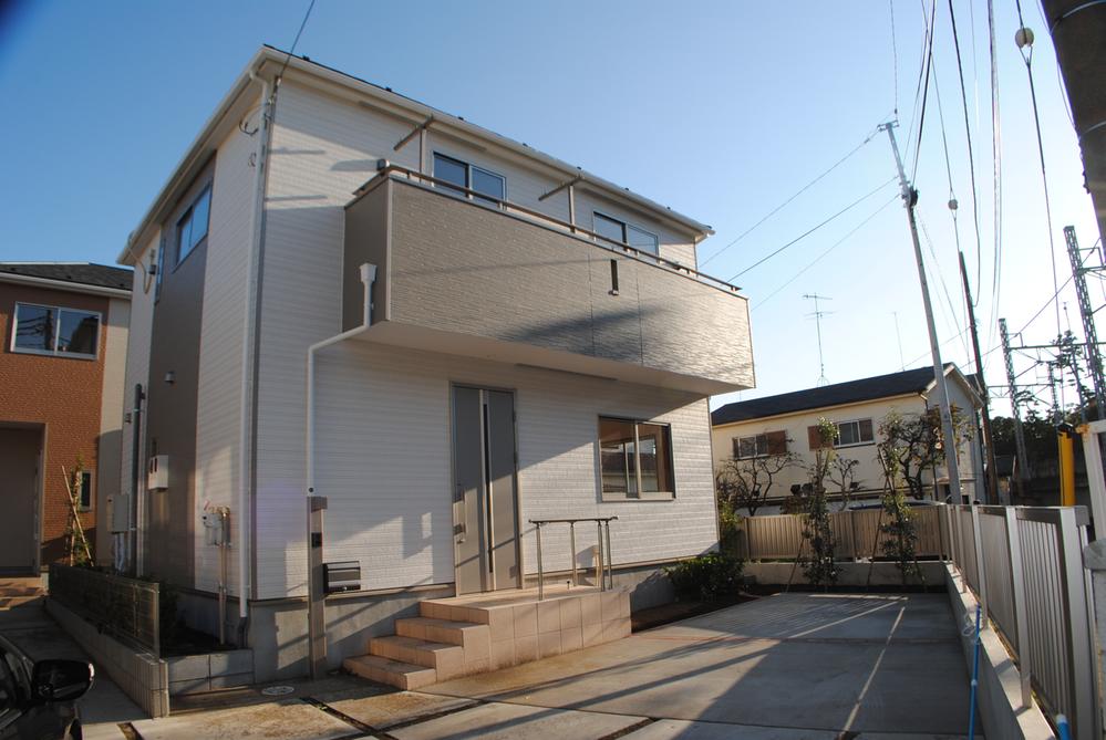 Local appearance photo