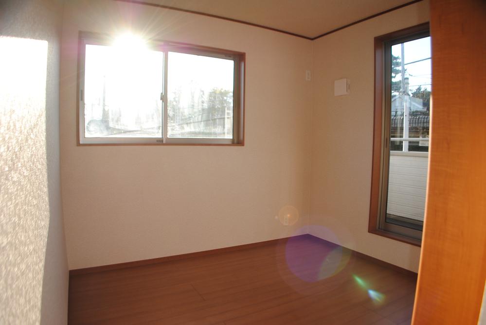 Non-living room. Indoor (11 May 2013) Shooting