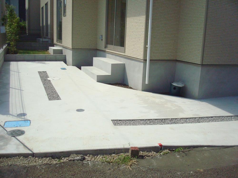 Parking lot. Local C (8 May 2013) Shooting