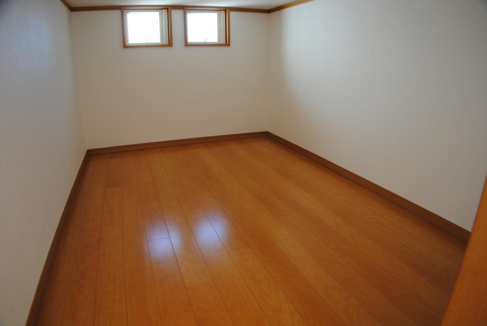 Other introspection. Indoor (04 May 2013) Shooting