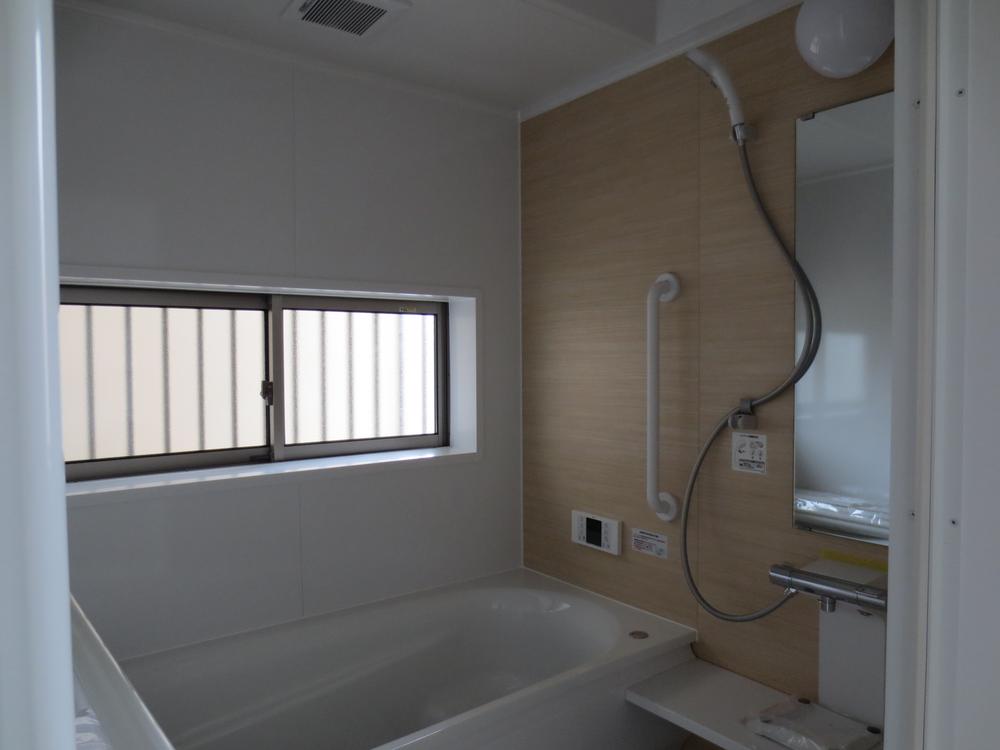 Bathroom. Indoor (12 May 2013) Shooting