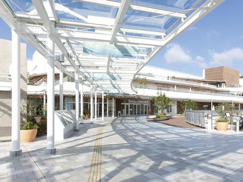 Shopping centre. Terrace Mall Shonan: bicycle about 8 minutes (1800m)