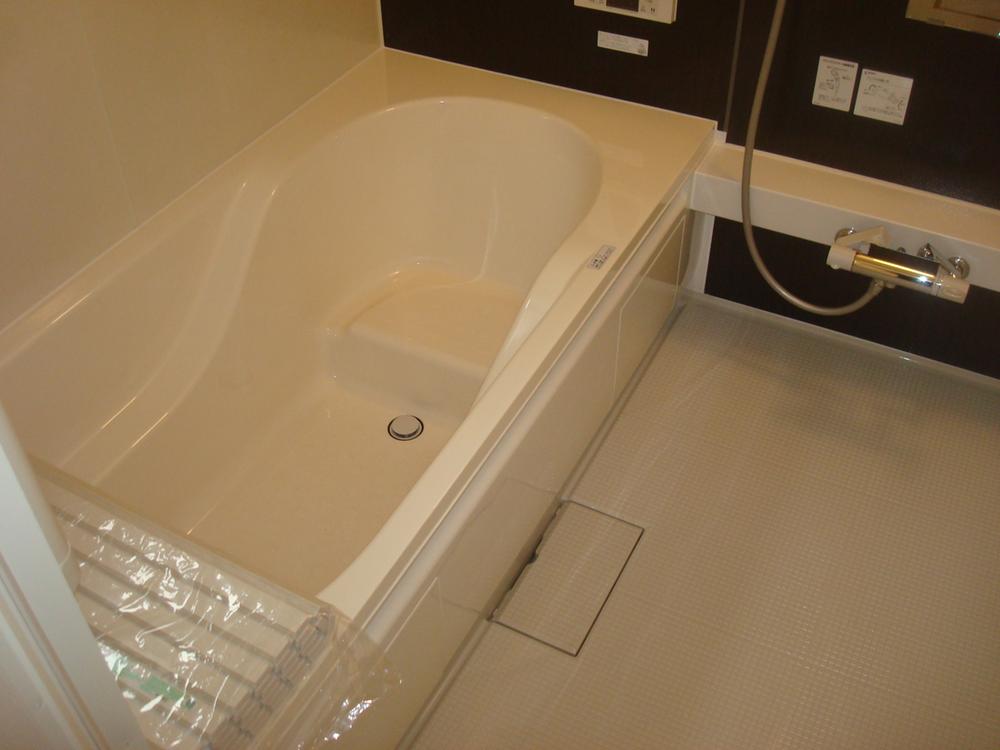 Same specifications photo (bathroom). Same specifications