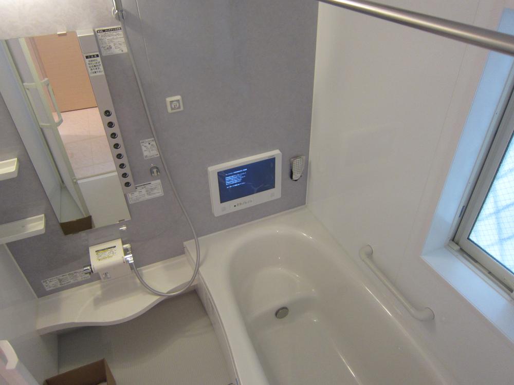 Bathroom. Indoor (September 2013) Shooting