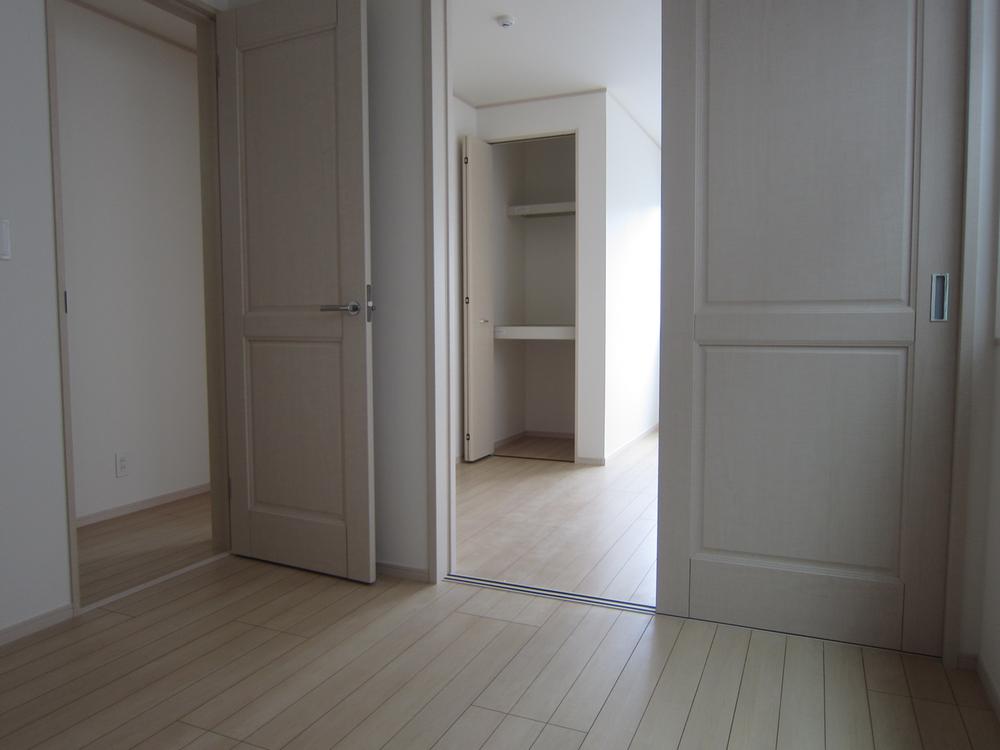 Non-living room. Indoor (September 2013) Shooting