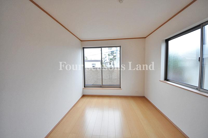 Non-living room. Indoor (11 May 2013) Shooting 1 Building