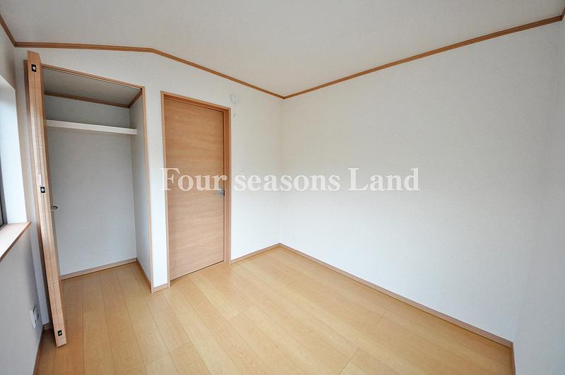 Non-living room. Indoor (11 May 2013) Shooting 1 Building