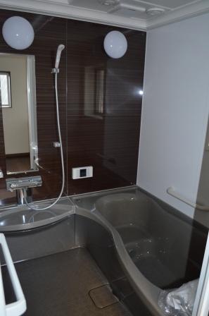 Bathroom. Indoor (11 May 2013) Shooting