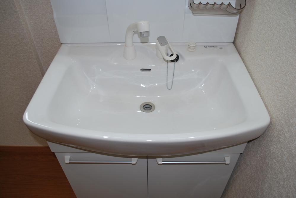 Wash basin, toilet. Indoor shooting