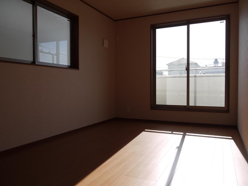 Non-living room. Indoor (11 May 2013) Shooting