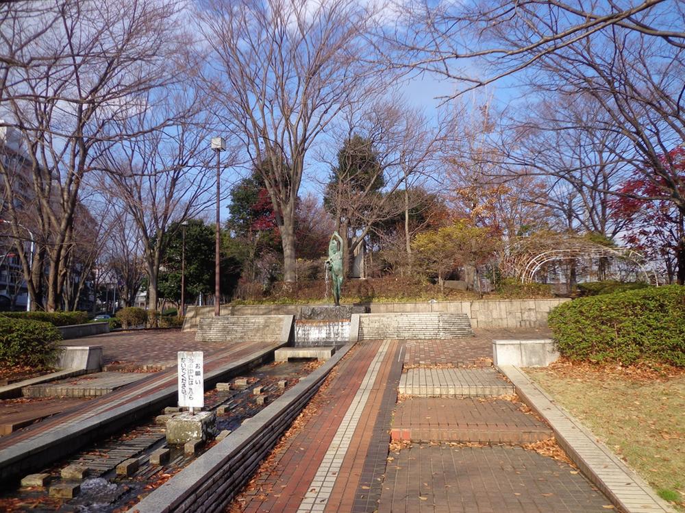 park. 1028m until the second 構公 Gardens
