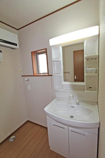 Wash basin, toilet. Construction results