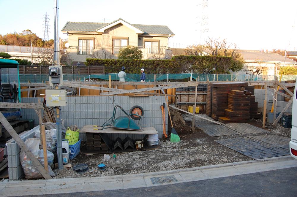 Local appearance photo. Local (11 May 2013) Shooting