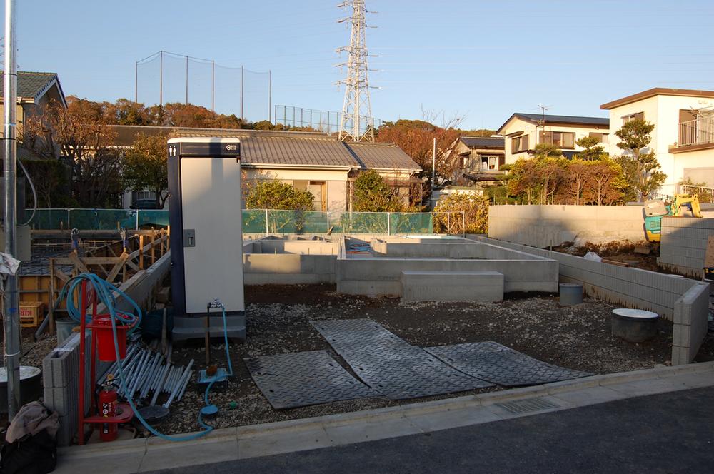 Local appearance photo. Local (11 May 2013) Shooting