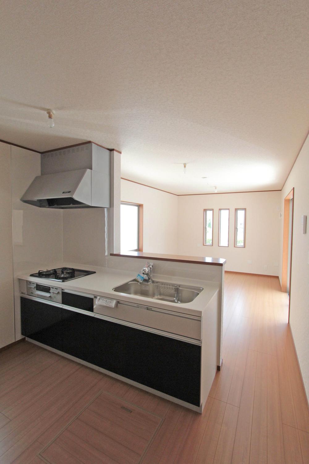 Same specifications photo (kitchen). Interior construction results