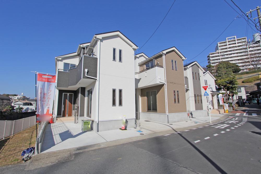 Local photos, including front road. Photo update Than local (December 05, 2013) shooting 1 Building side