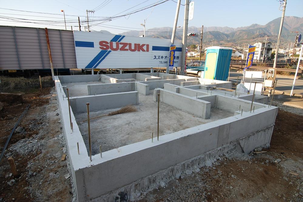 Local appearance photo. Local (12 May 2013) Shooting