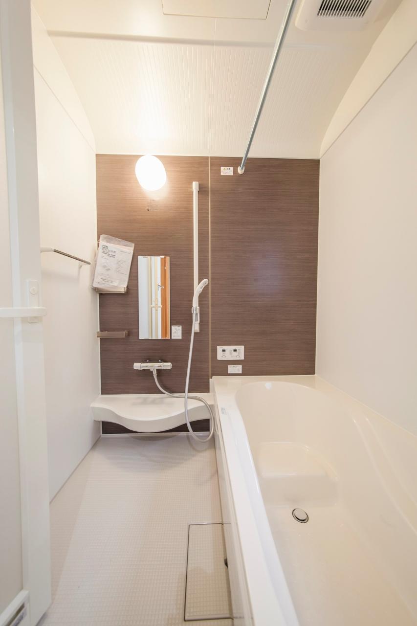 Same specifications photo (bathroom). Example of construction