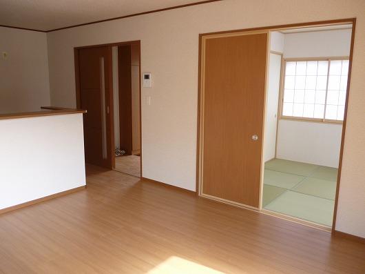 Same specifications photos (living). Example of construction