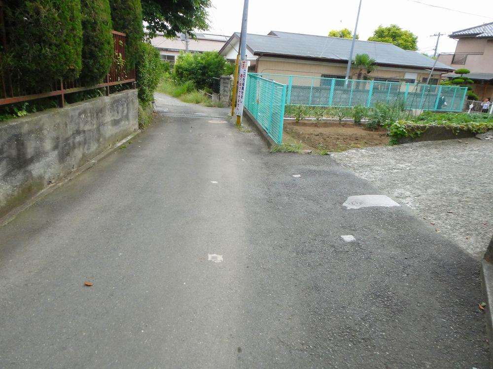 Local photos, including front road. Local (August 2013) Shooting