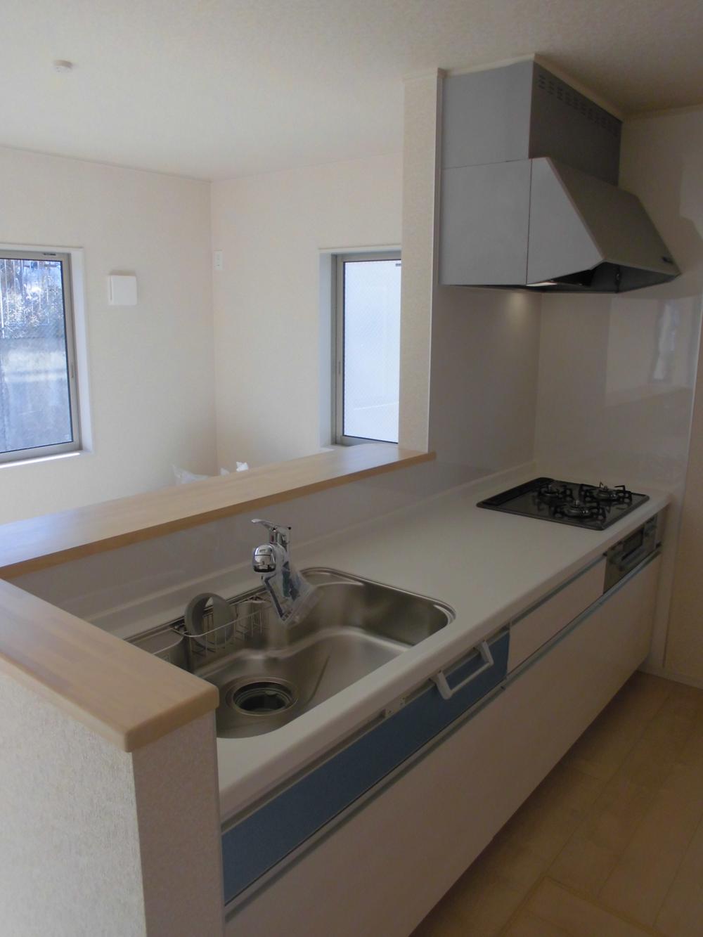 Same specifications photo (kitchen). Example of construction