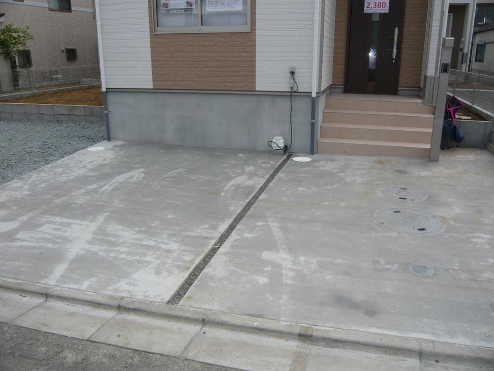 Parking lot. Local (September 2013) Shooting