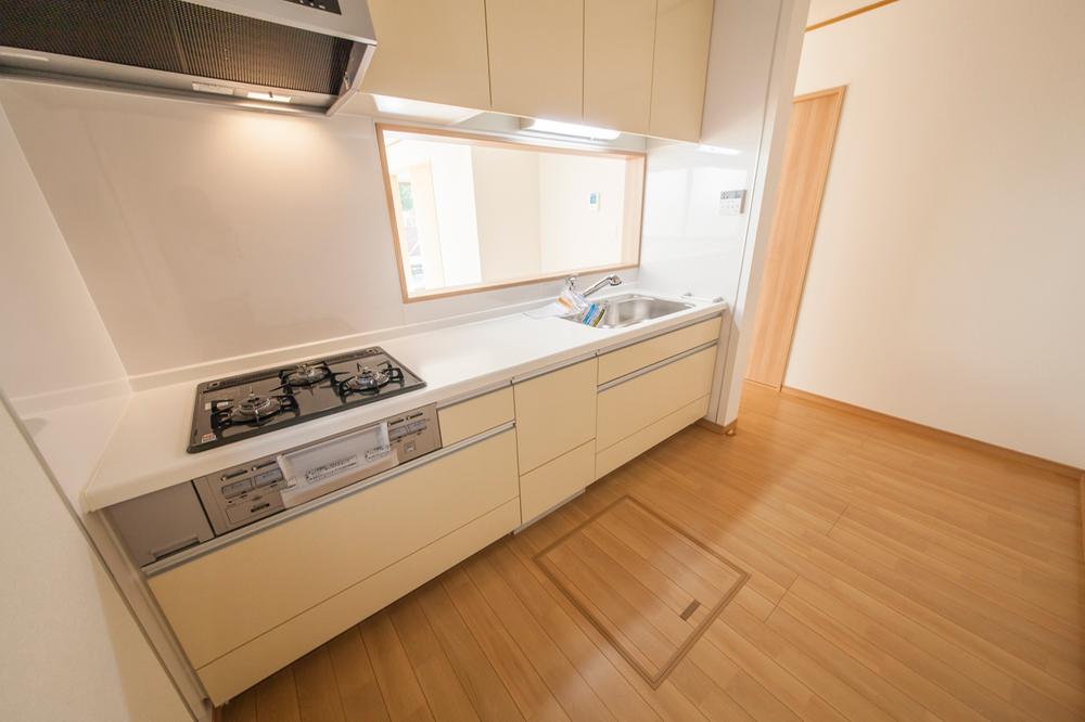 Same specifications photo (kitchen). Example of construction