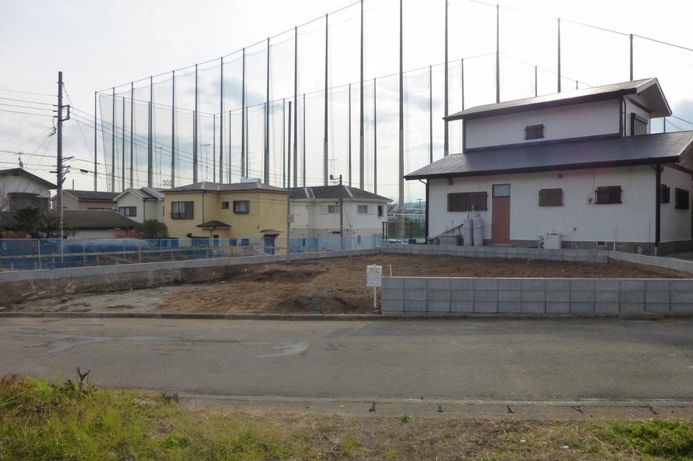 Local appearance photo. Car space is two Allowed