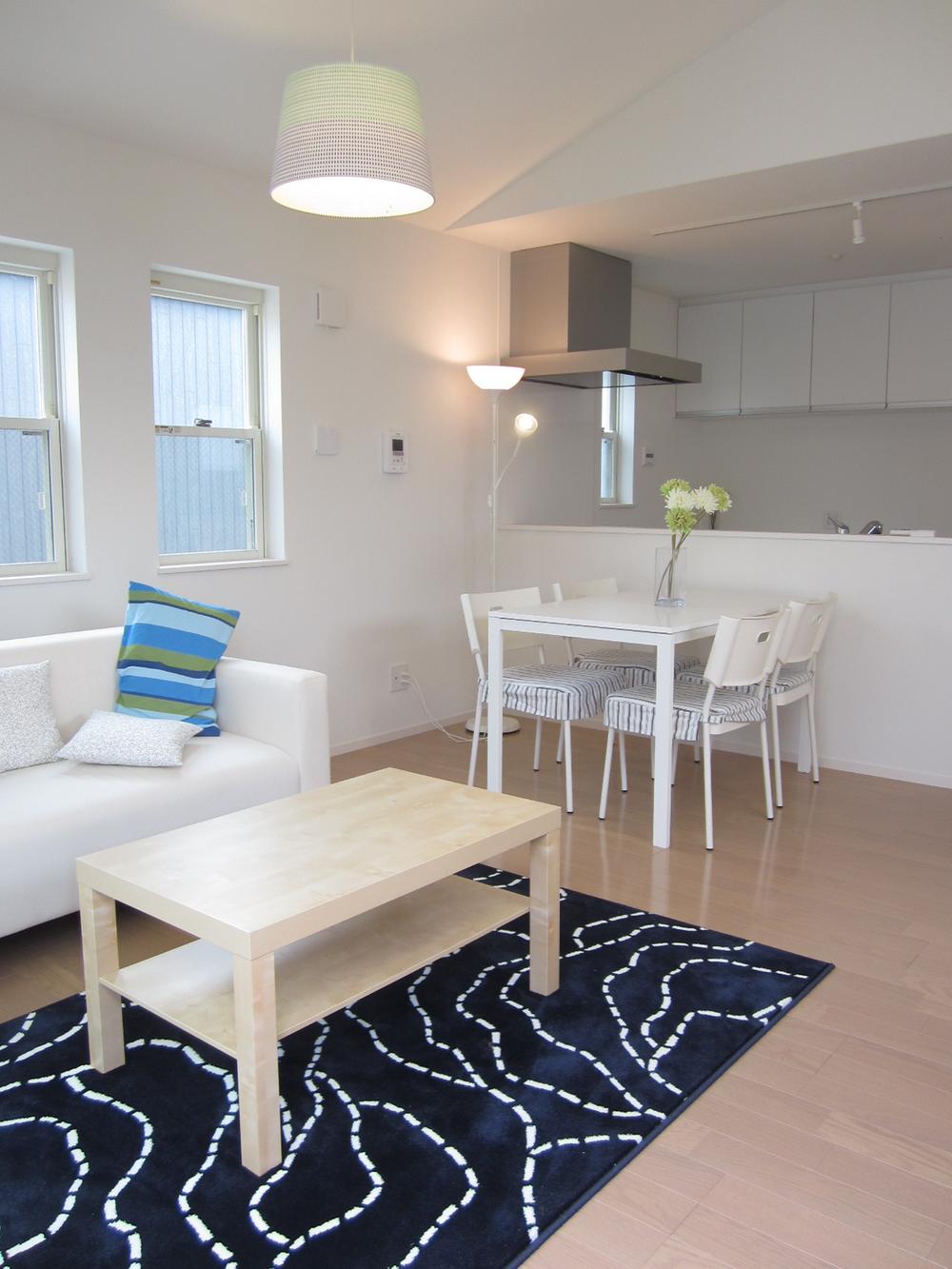 Living. Furnished Property