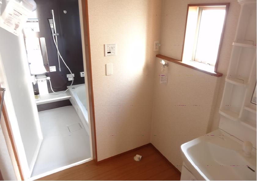 Bathroom. Indoor (October 31, 2013) Shooting